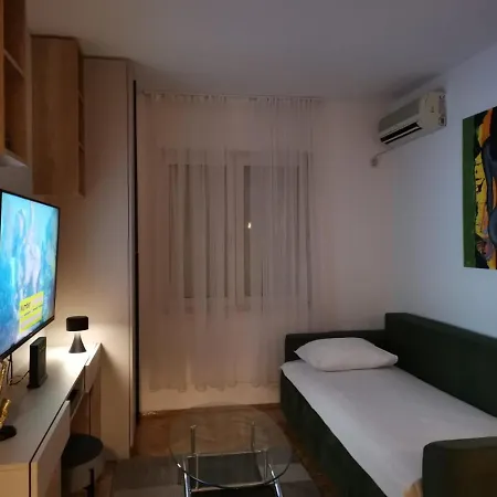 Art Zone * 波德戈里察